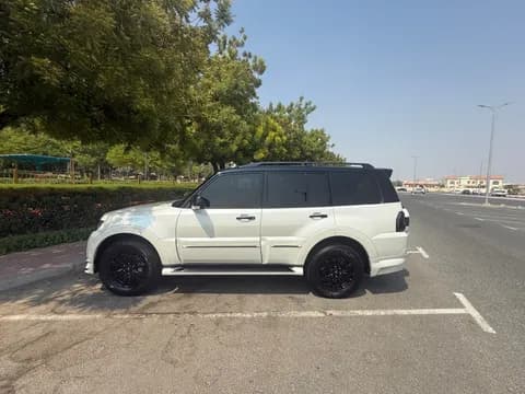 Used Mitsubishi Pajero 3.8L 5 Door Full 2020 Used Mitsubishi Pajero 3.8L 5 Door Full 2020 used_cars.forSale