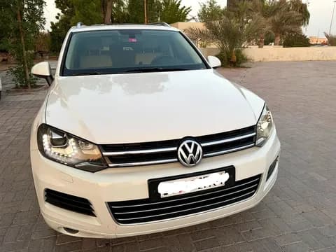 فولكس فاجن طوارق 3.6L V6 Sport 2014 مستعملة فولكس فاجن طوارق 3.6L V6 Sport 2014 مستعملة used_cars.forSale