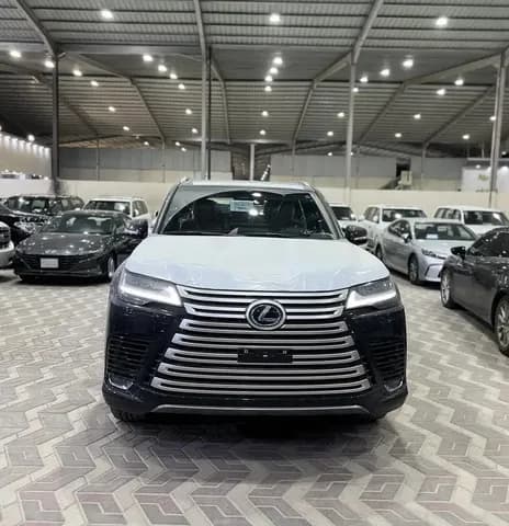 لكزس إل إكس 570 Platinum 2026 جديدة لكزس إل إكس 570 Platinum 2026 جديدة used_cars.forSale