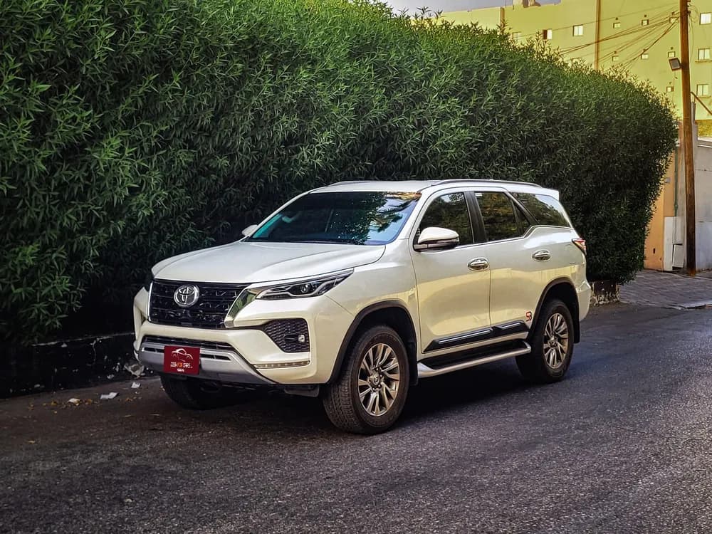 Used Toyota Fortuner 4.0L GXR 2024
